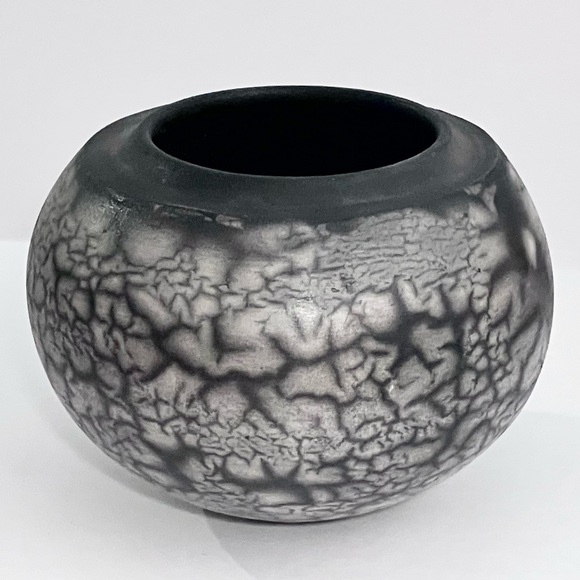 STUNNING RAKU POT / 4.5 x 6 Inches / Smoky Grey & Black Glaze / Signed ‘SAIO’